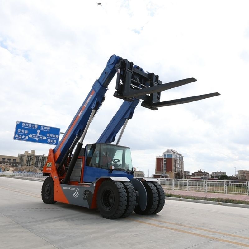 SOCMA HNTC-180 Carretilla Elevadora Telescópica de 18 Toneladas para Manejo de Contenedores